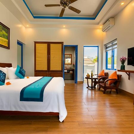 Local Beach Front Villas Tan Thanh Екстериор снимка