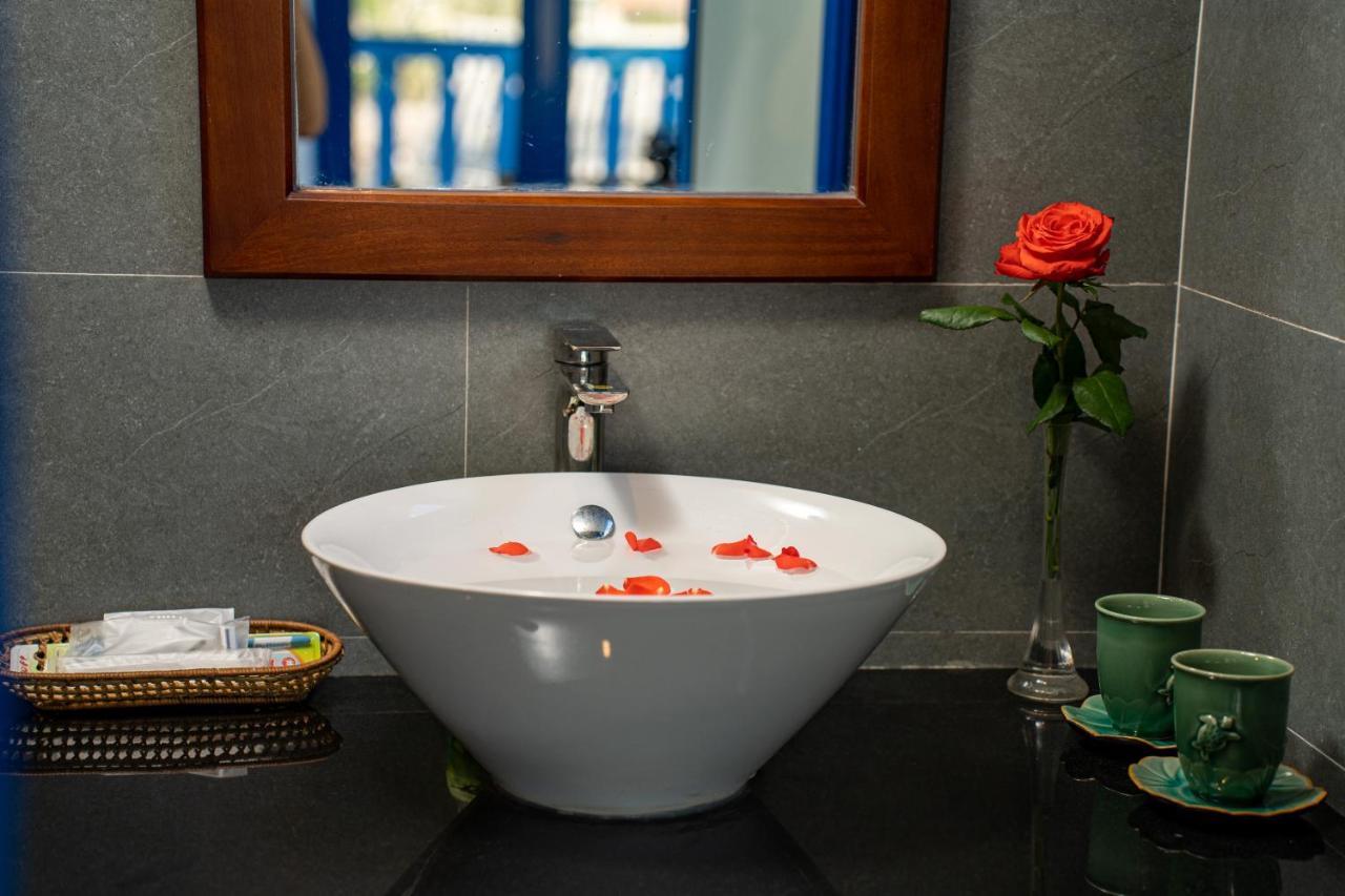 Local Beach Front Villas Tan Thanh Екстериор снимка