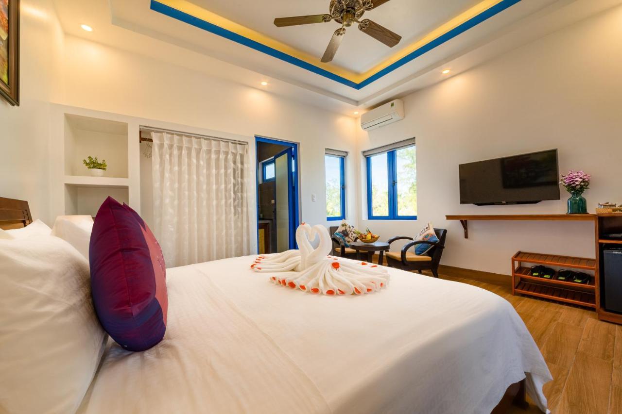 Local Beach Front Villas Tan Thanh Екстериор снимка